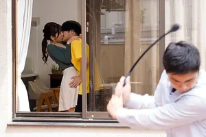 Vợ ngực to hoàn hảo phơi bày ngoài trời