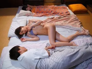 An ủi em đồng nghiệp xinh đẹp để được húp lồn