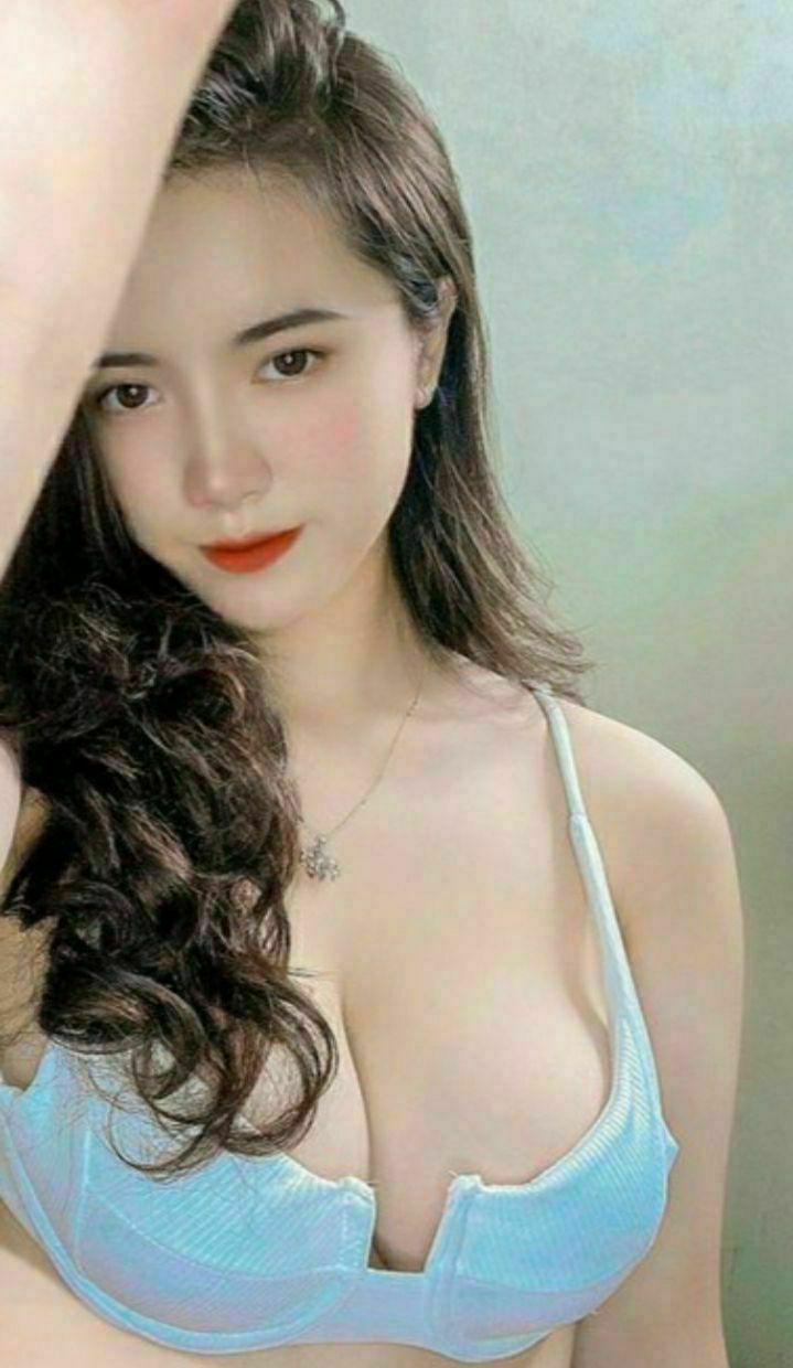 Lola fae nói với bạn của cha dượng: "Muốn quan hệ với tôi à? Đừng kìm nén nữa"